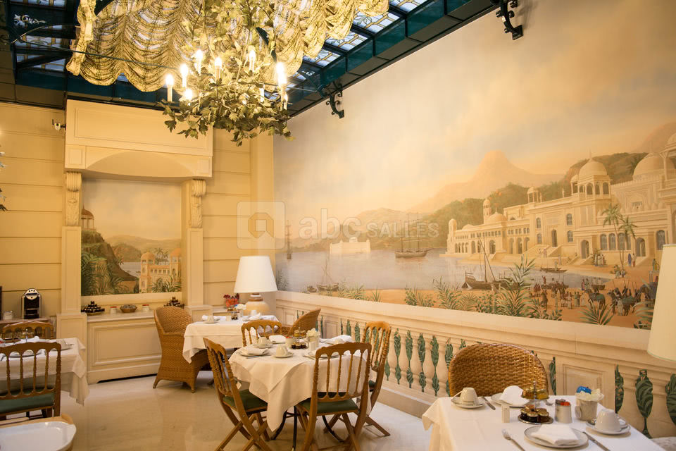 Salle de petit déjeuner / réception
