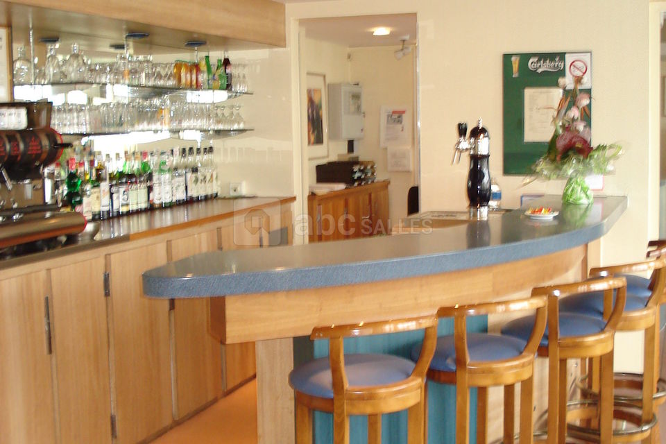 Bar ouvert de 7h a 22h