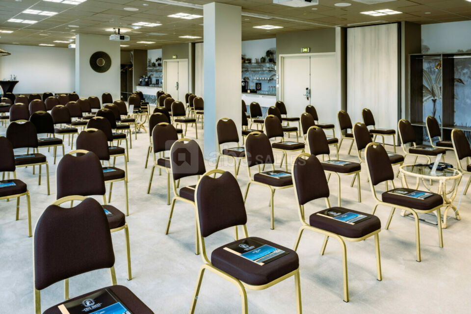 Salon 180m²