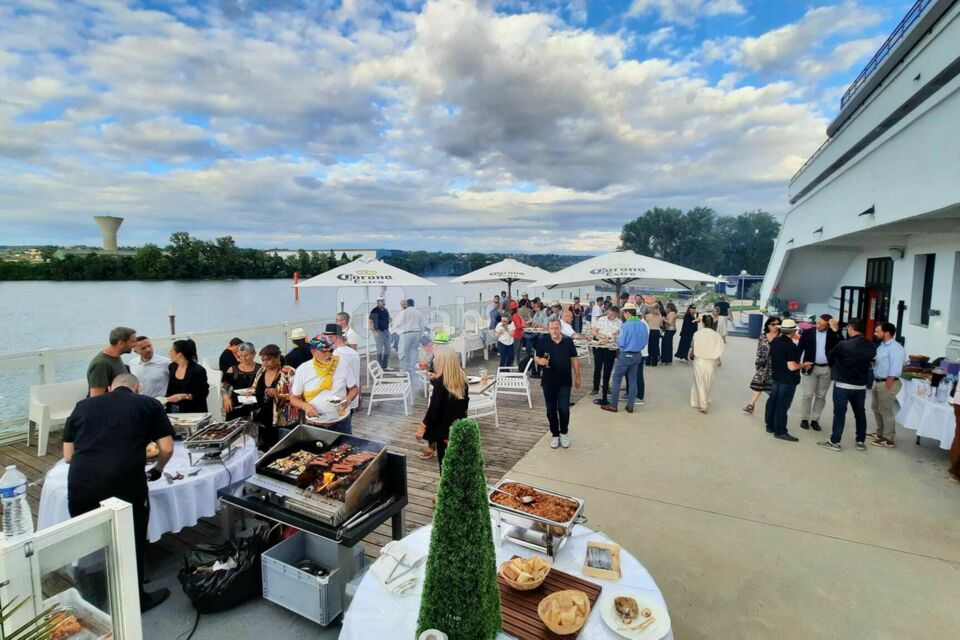 Buffet terrasse barbecue