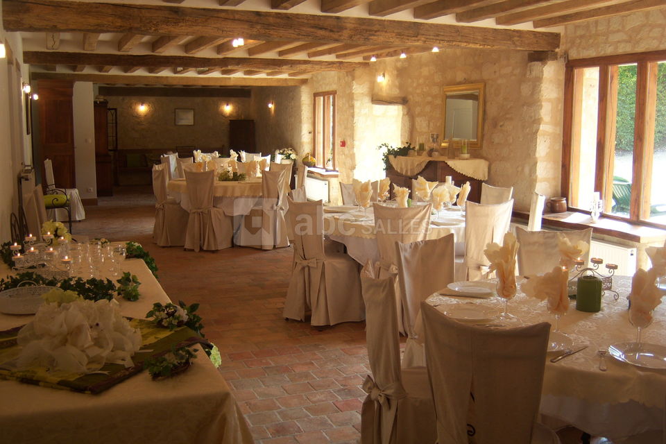 Salle la grange à fouées