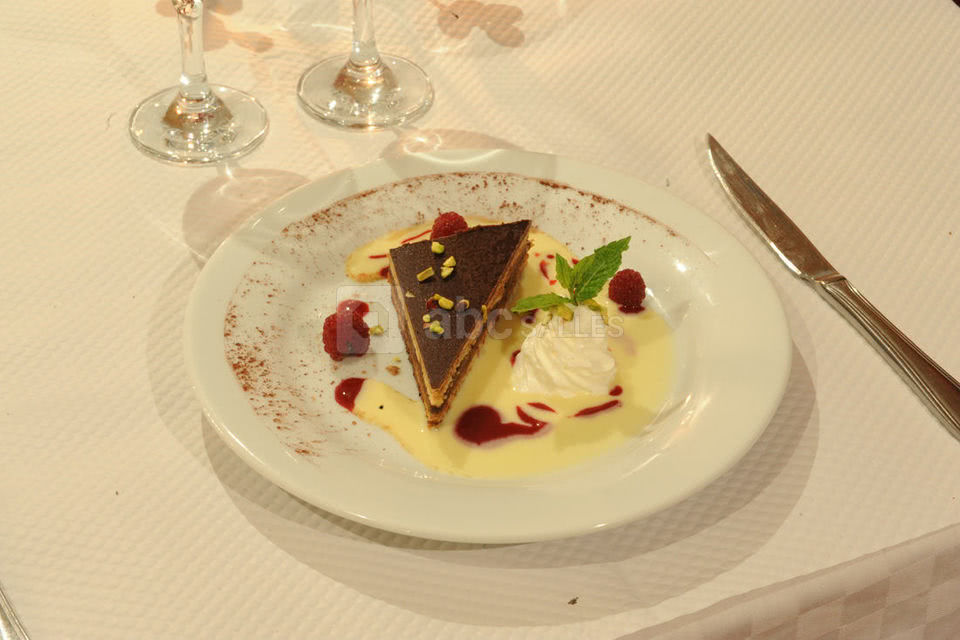 Tables 08