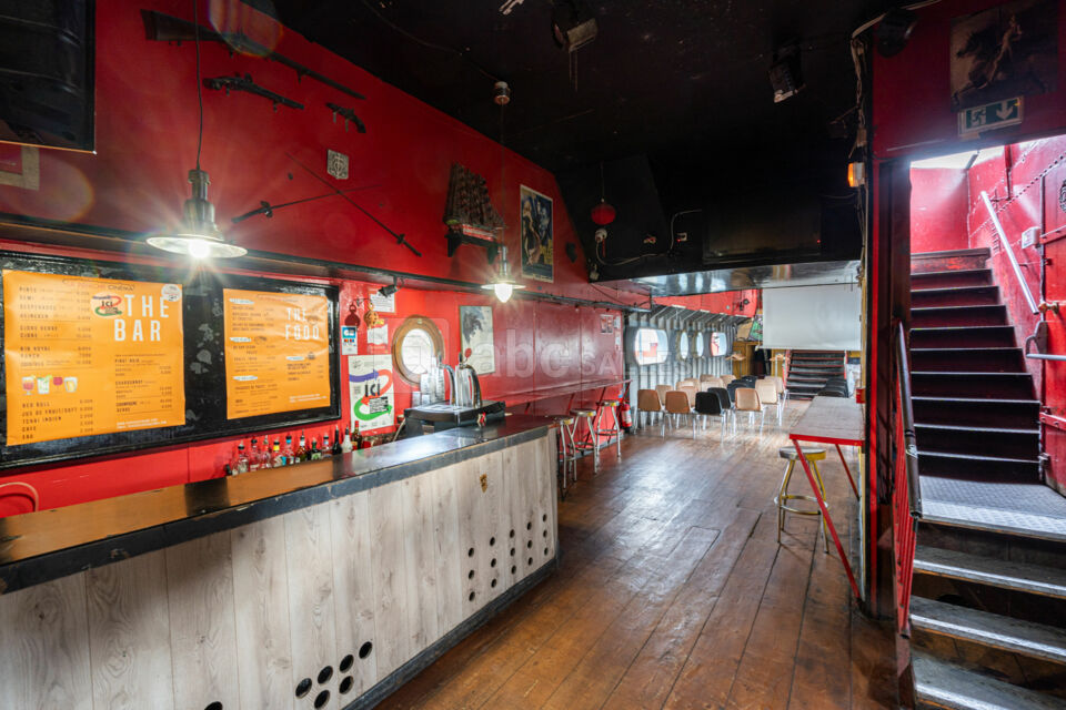 Péniche Cinéma