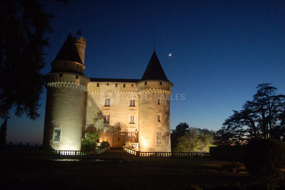 Château de mercuès, vue de nuit