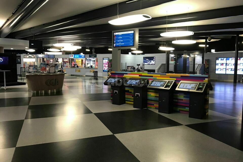 Le Hall