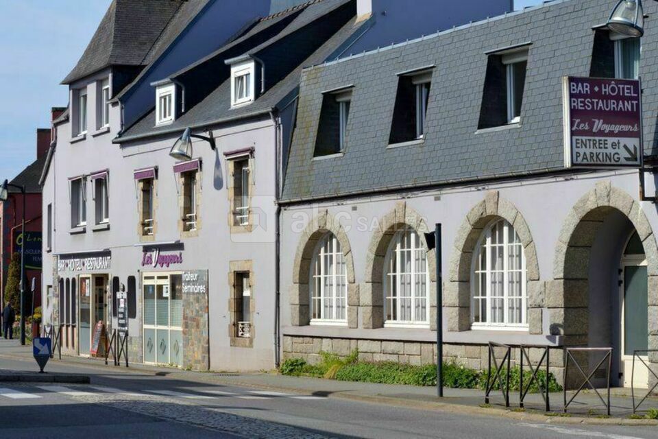Hôtel Restaurant Les Voyageurs