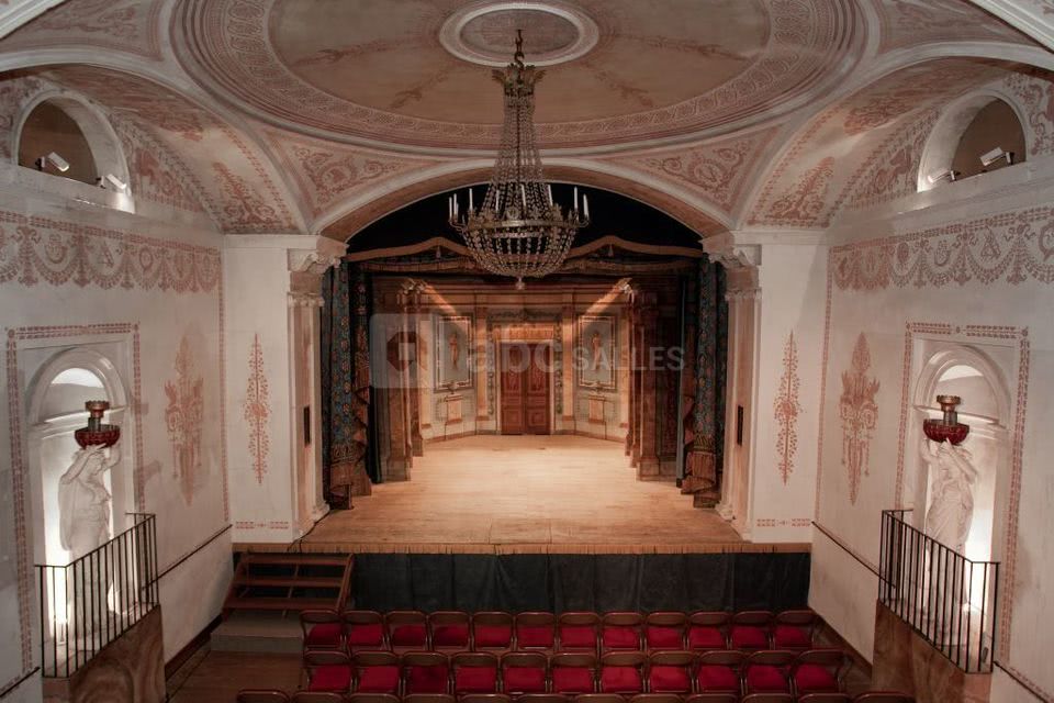 Le Théâtre