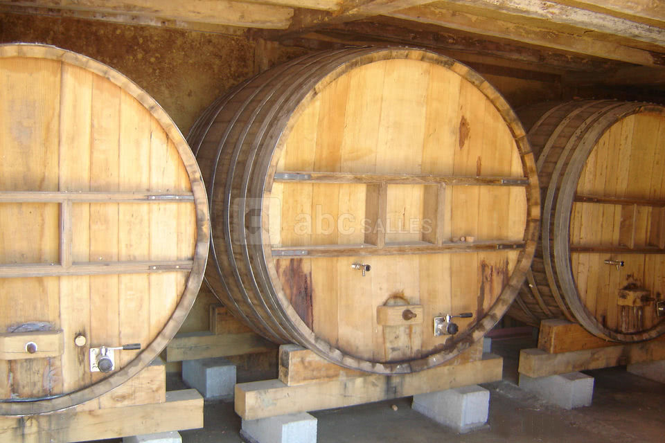 Chais d'élaboration des pommeau et calvados