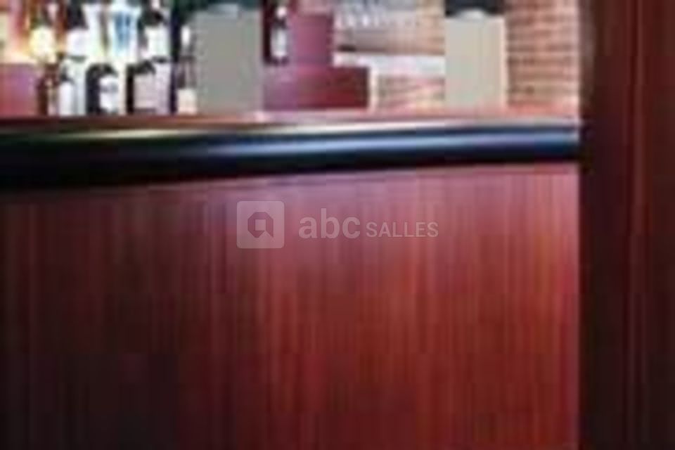 Le bar de la salle de réunion
