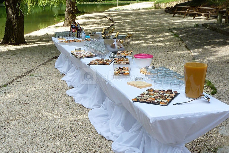 Le moulin de surier, vin d'honneur