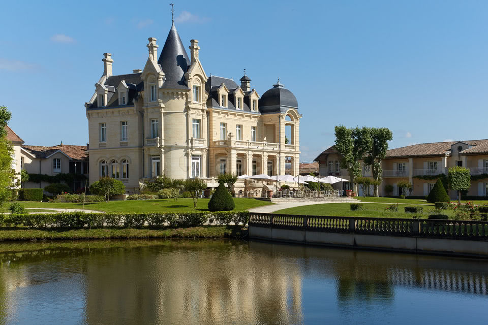 Hôtel Grand Barrail Château Resort & Spa