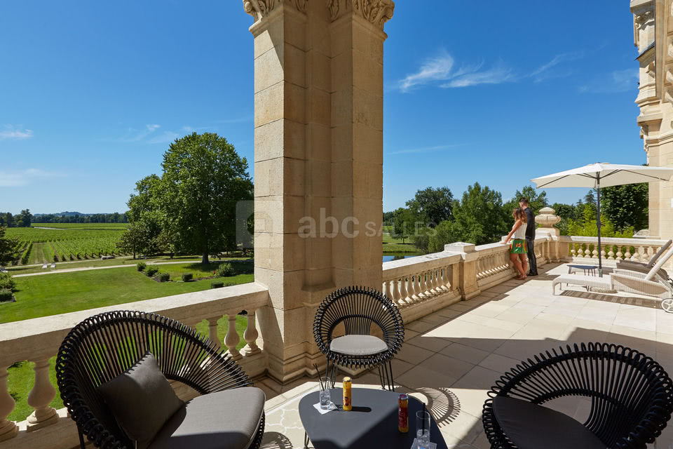 Hôtel Grand Barrail Château Resort & Spa