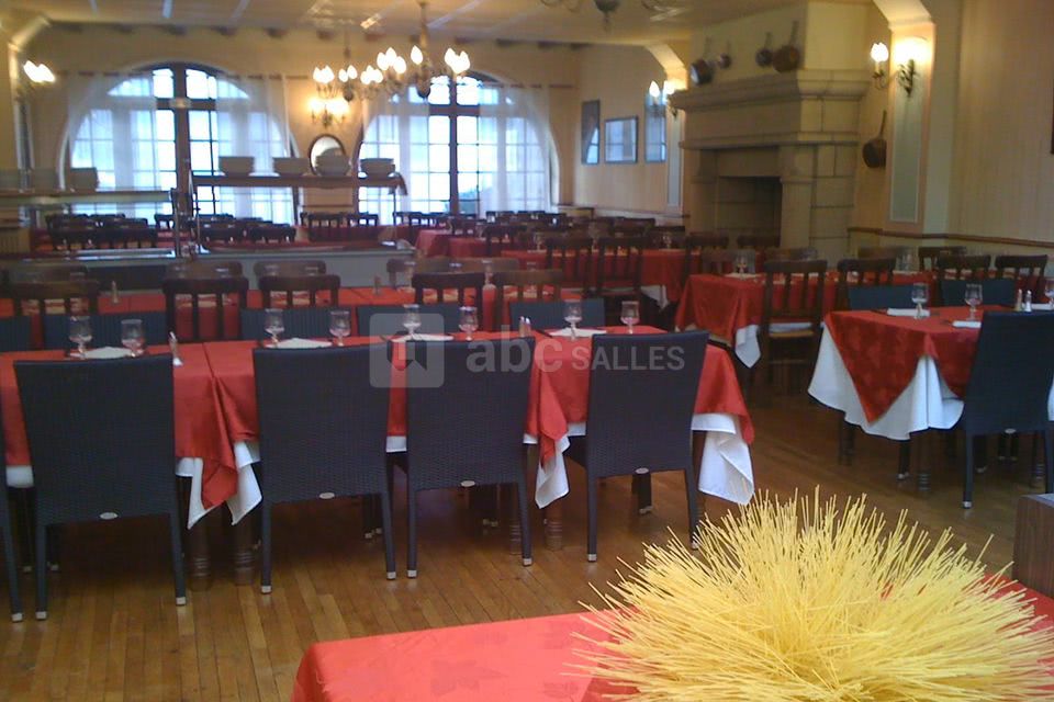 Salle restaurant soleil couchant