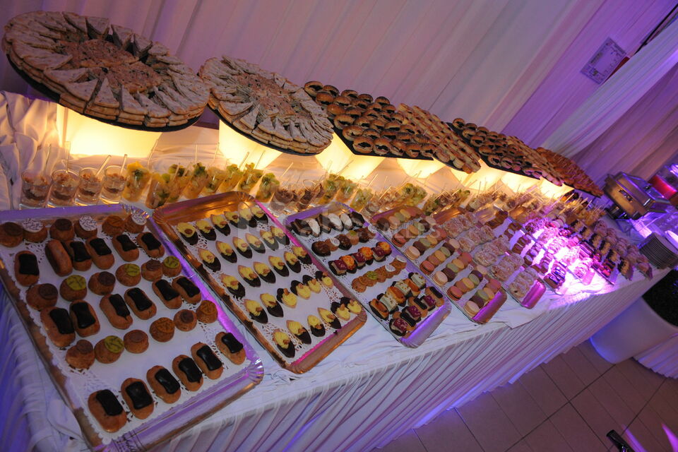 Au Palais de la Reine