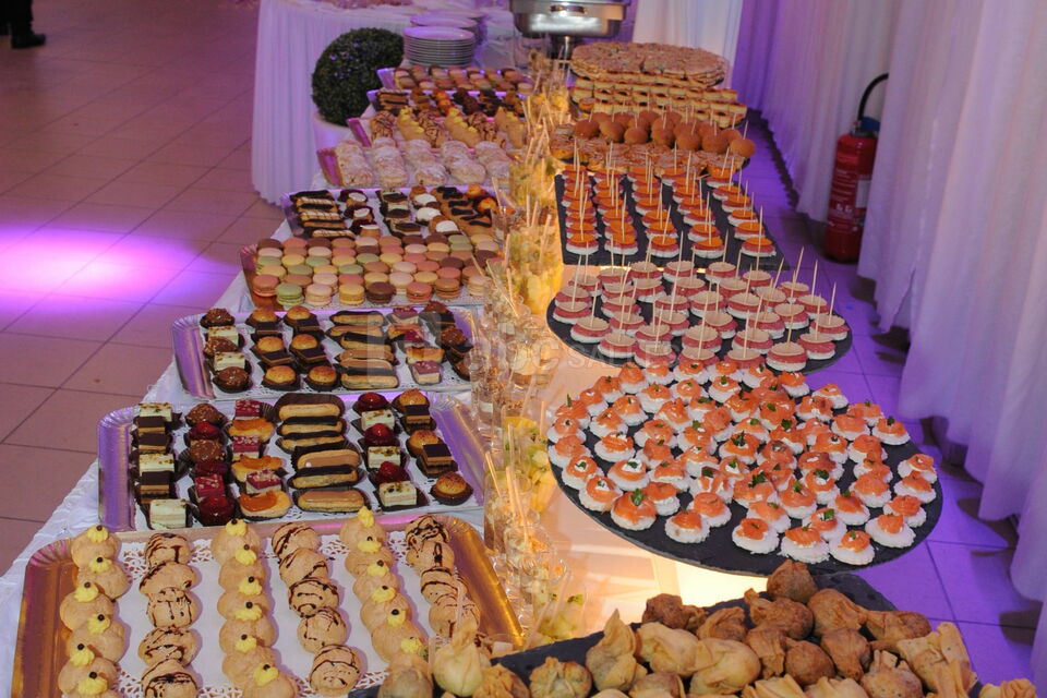 Au Palais de la Reine