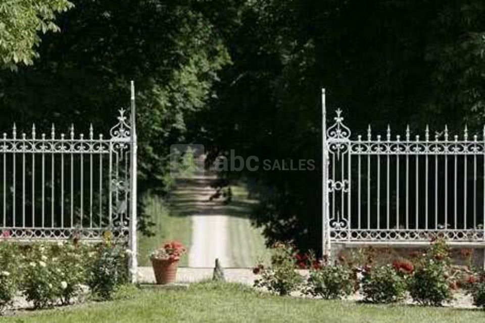 Entrée au domaine