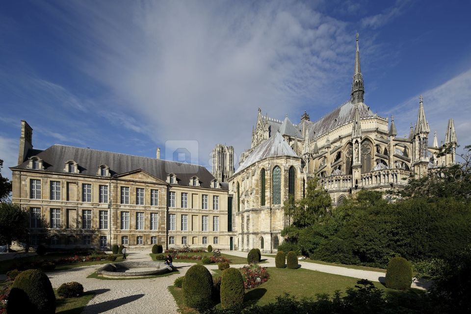 Palais du Tau