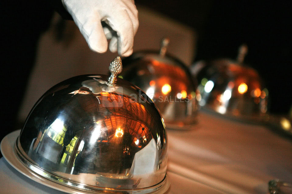 Service à la cloche