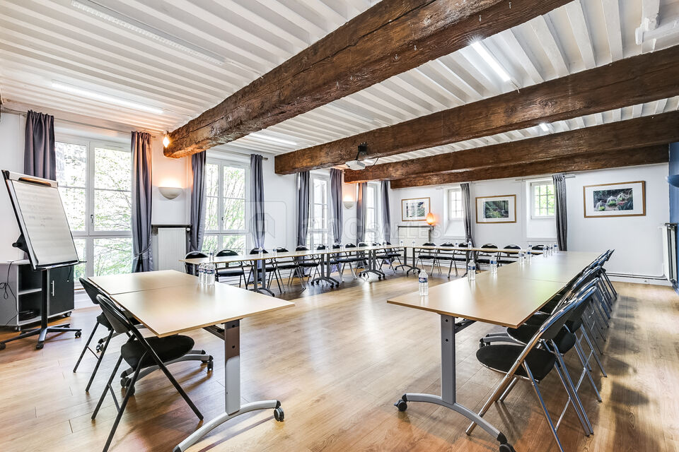 Grande salle de réunion