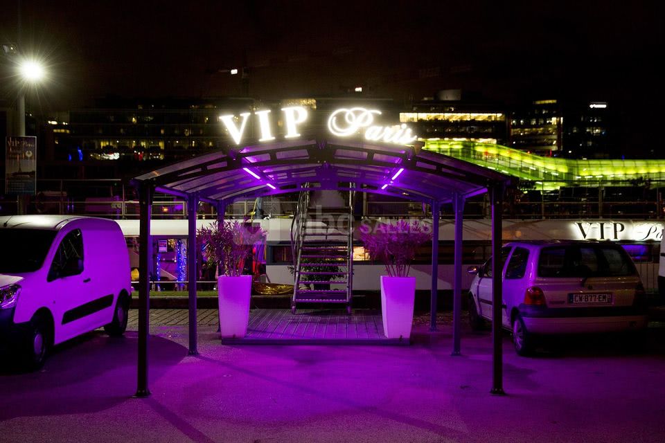 vip yacht club paris