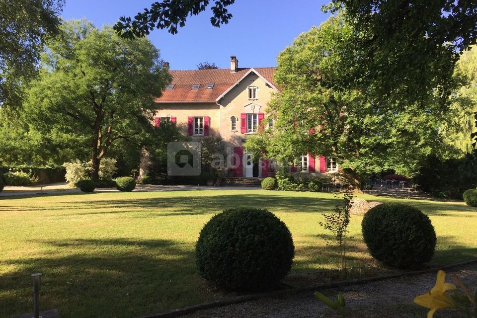 Domaine du Château de Roche-sur-Linotte