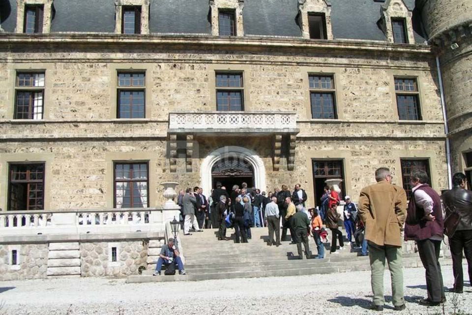 Parvis
