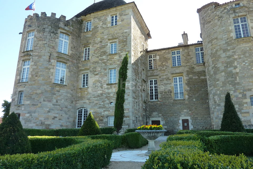 Chateau de la reine margot coté est