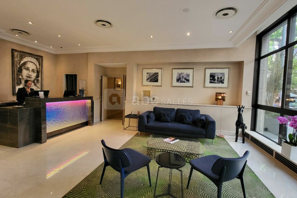 Warwick Reine Astrid