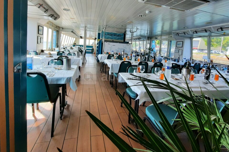 Bateau Restaurant Navix