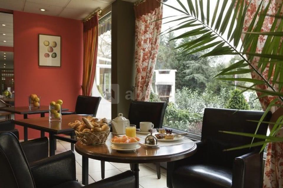 Bar & petit-déjeuner