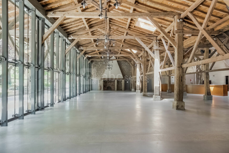 Halles des Arènes