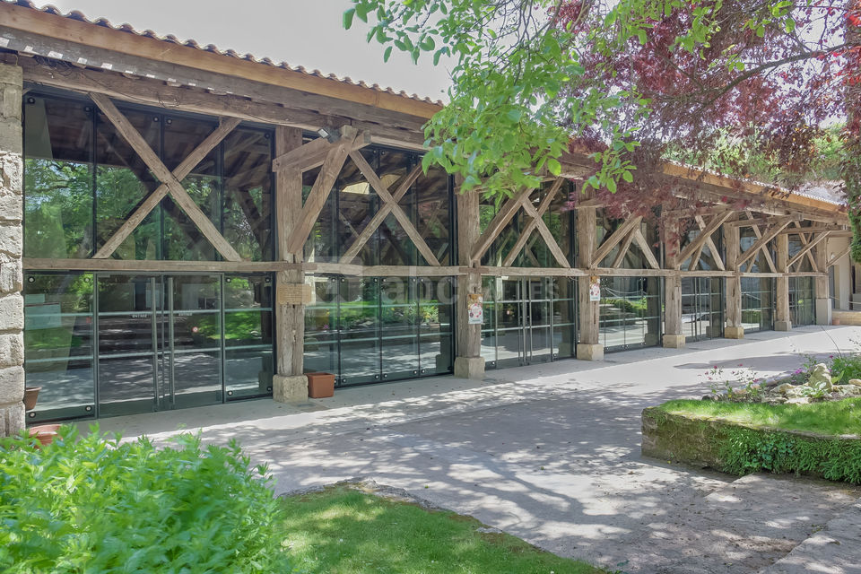 Halles des Arènes