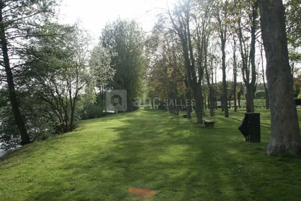 Au Jardin de Précy