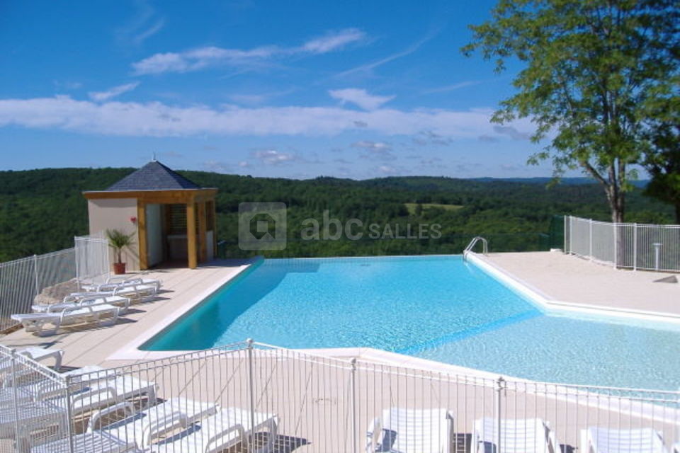 Piscine avec vue panoramique