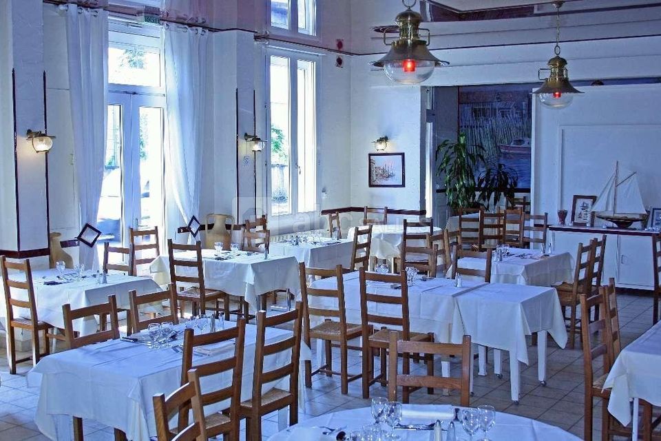 Le Tournebride