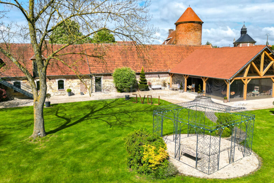 Vue sur l'orangerie et le parc