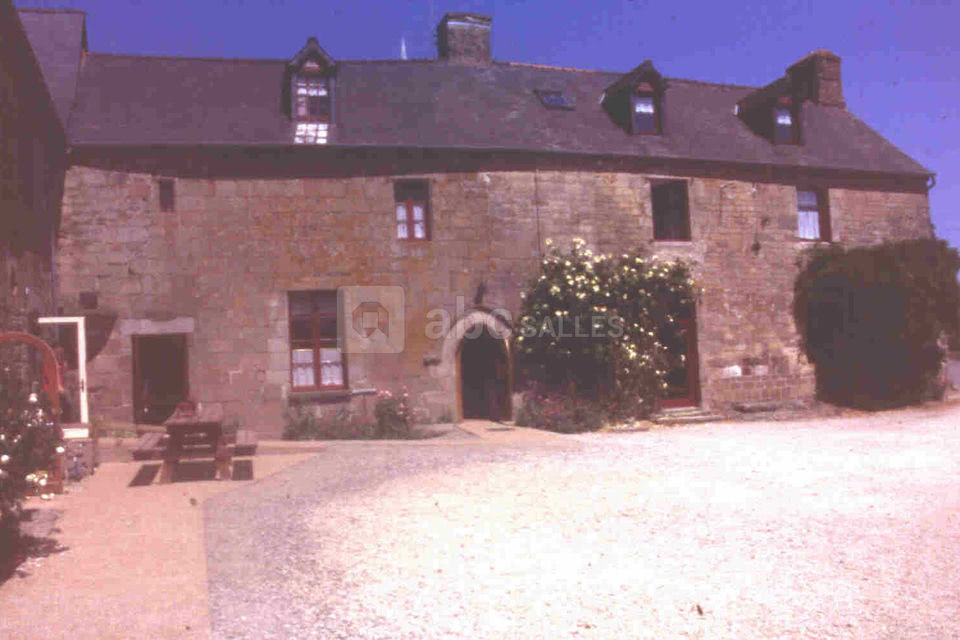 Manoir de Bélouze