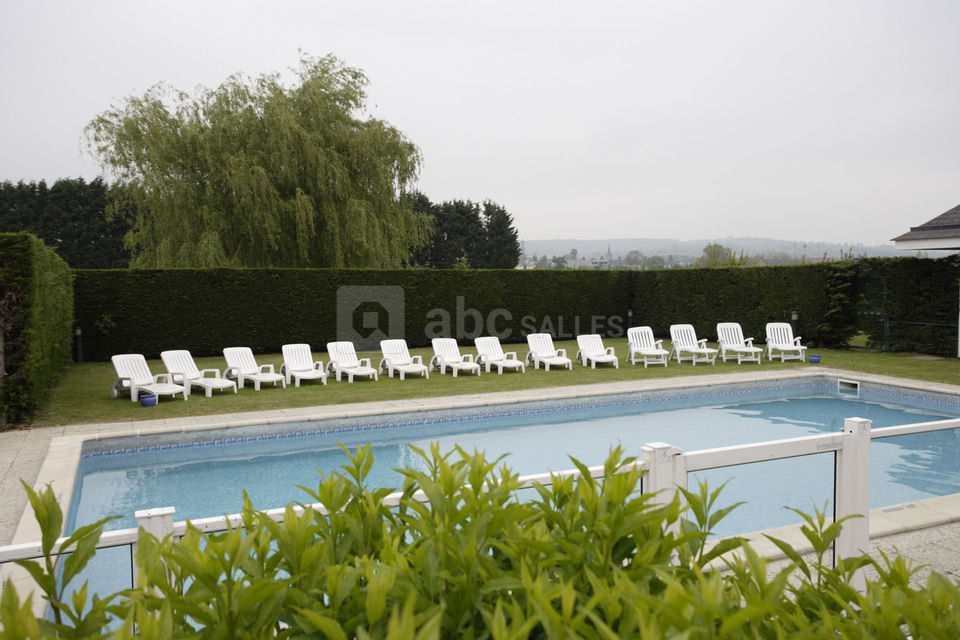 Piscine extérieur chauffée