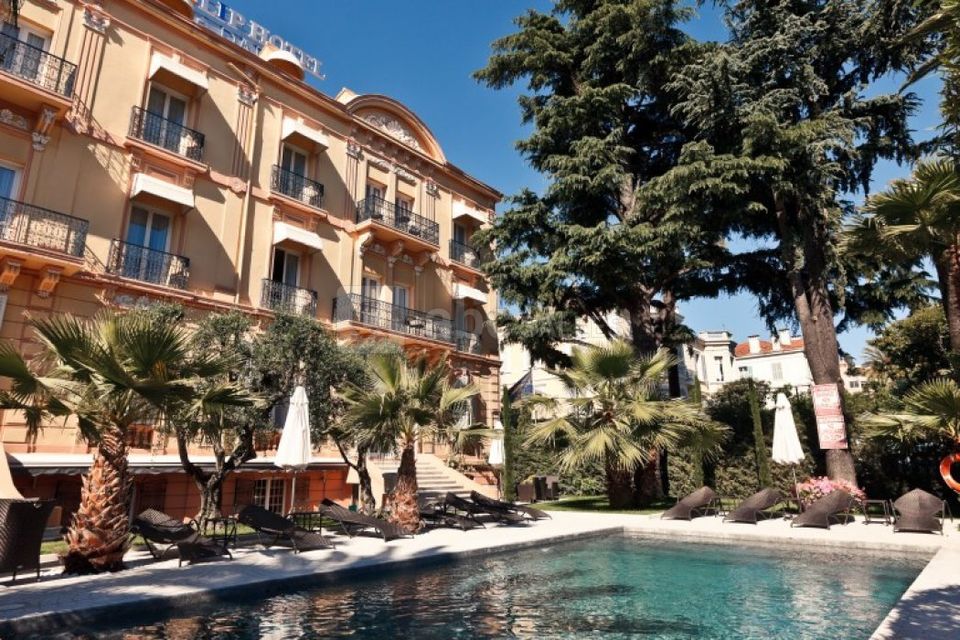 Golden Tulip Cannes Hôtel de Paris