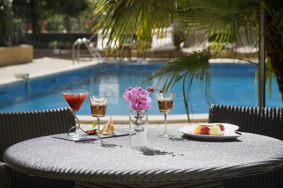 Grand Hôtel Roi René