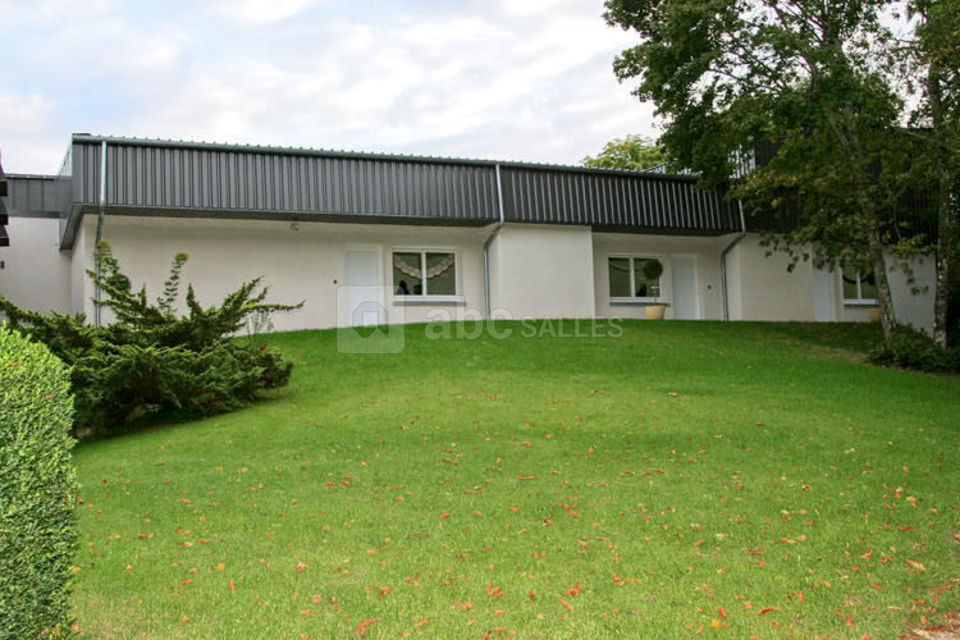Vue salle de 180 m2