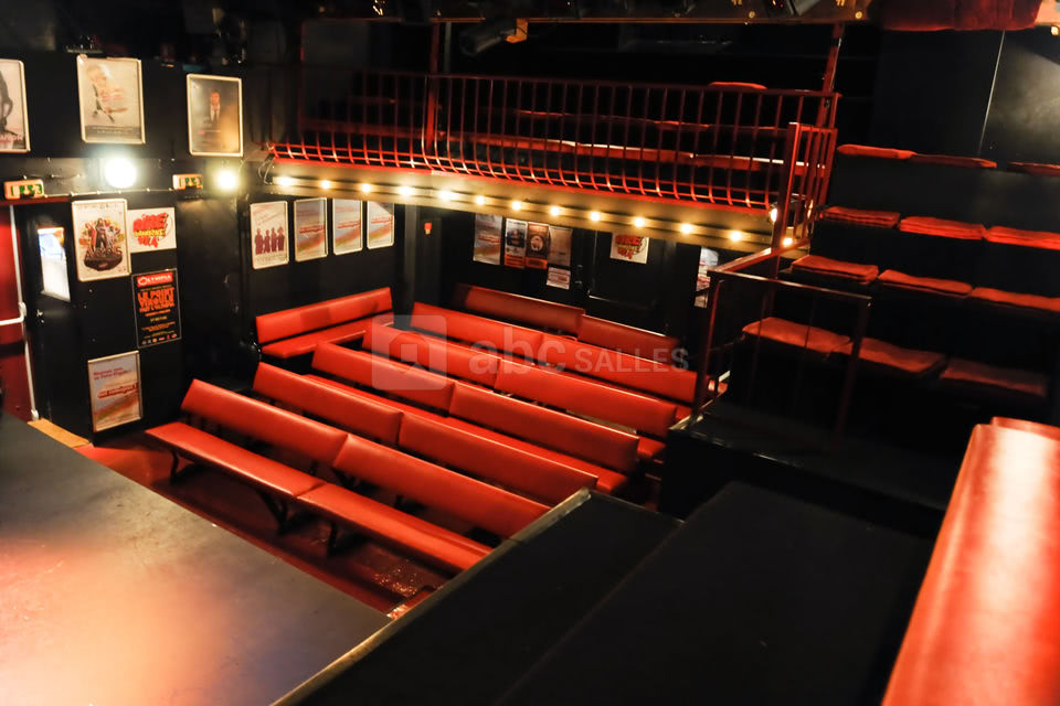 Salle du point virgule