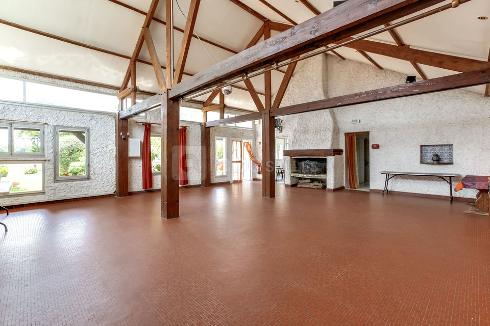 Salle 110m2