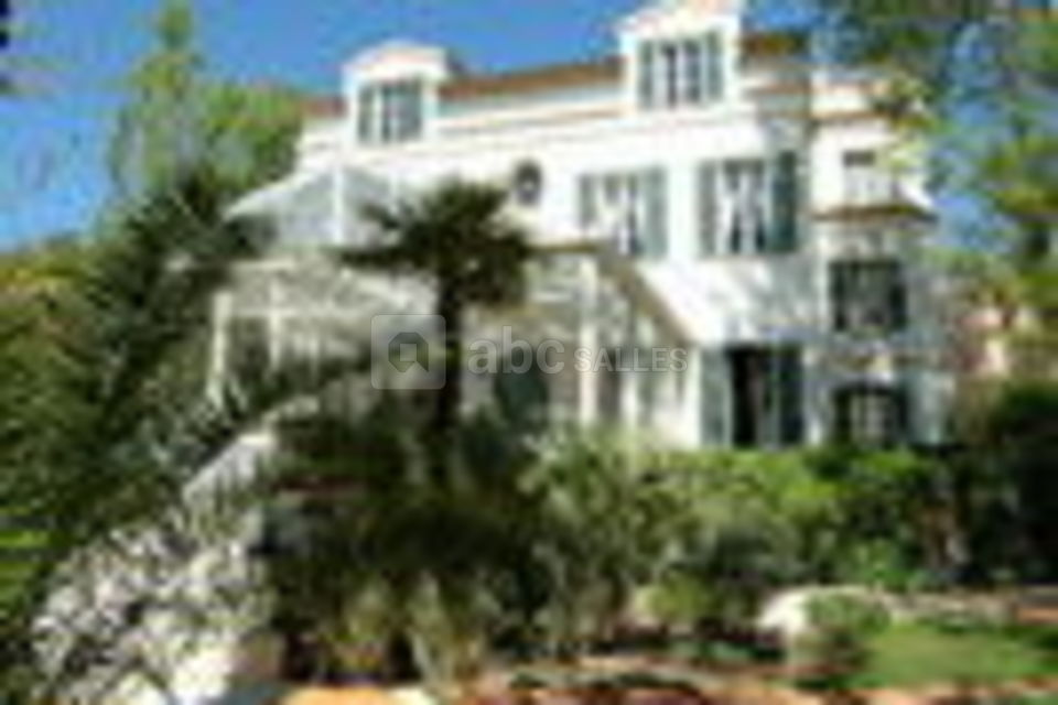 Hôtel La Mistralée