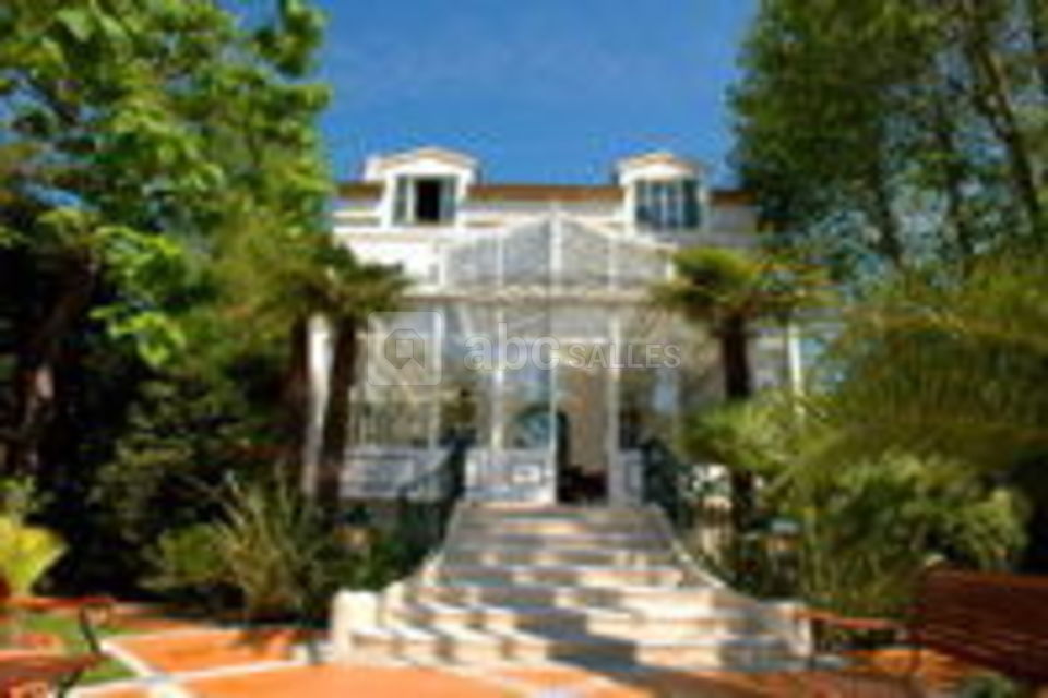 Hôtel La Mistralée