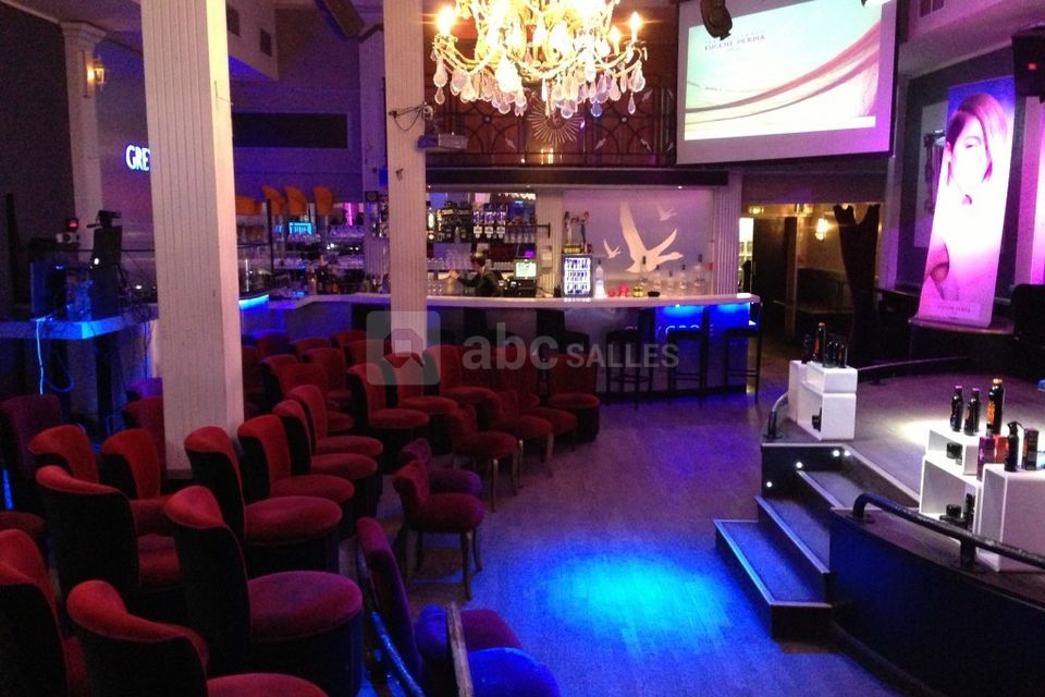 Le Network Café