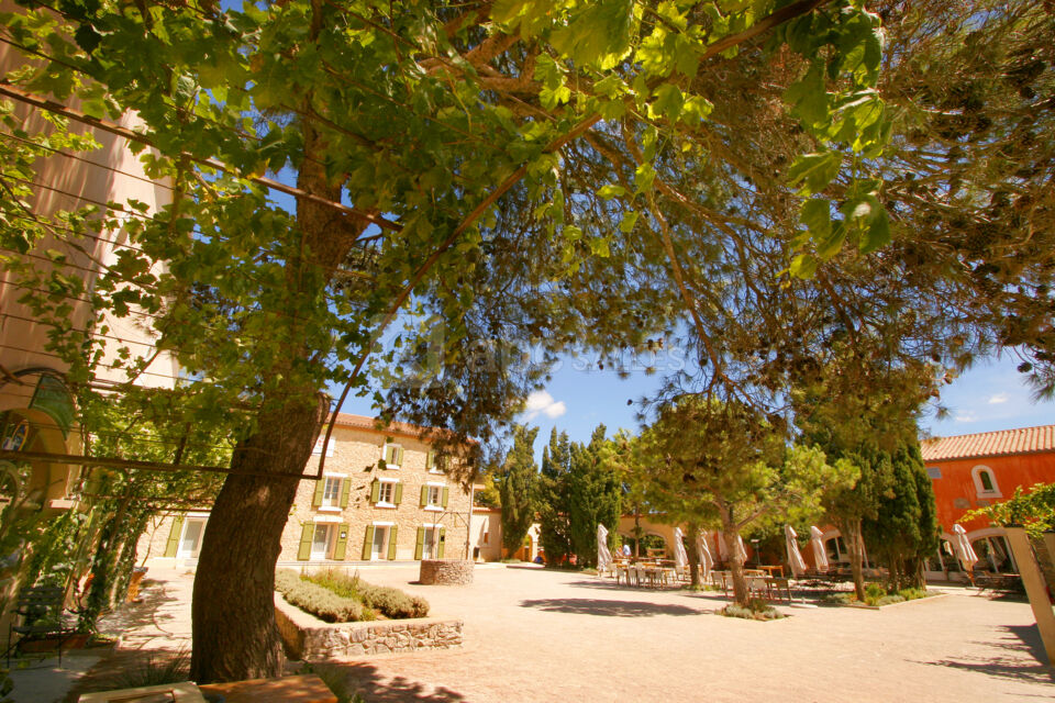 La Cour du Château L'Hospitalet