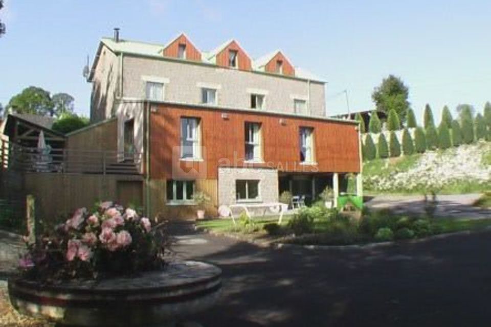 La façade au clos du meunier