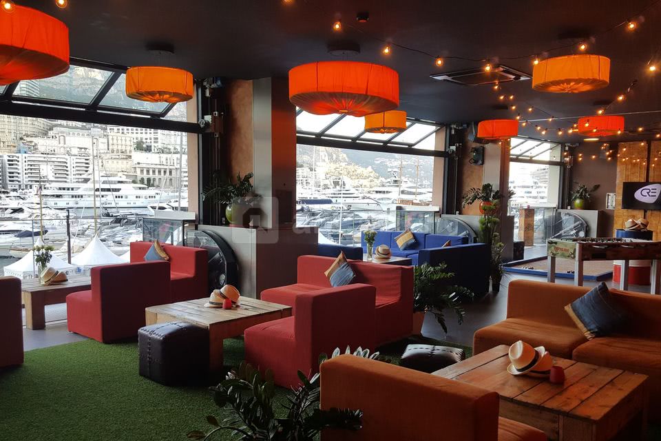 Starsnbars