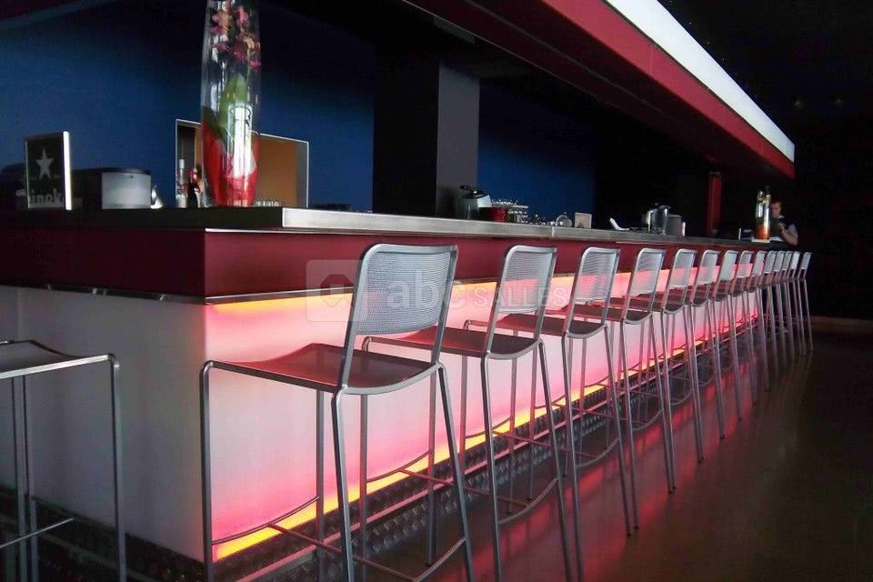 Starsnbars